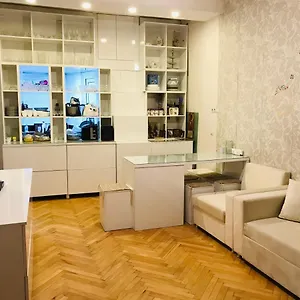 Diana's House Проживание в семье Тбилиси